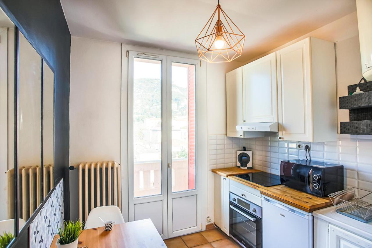 شقة #4 Toulon Centre, Balcon, Vue Sur Corniche, Lumineux, Au Calme, Stationnement Facile & Gratuit المظهر الخارجي الصورة